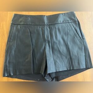 Express Black Women's Skorts